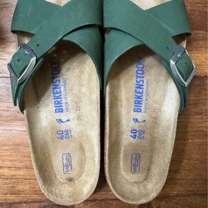 Birkenstock Women's Green Sandals